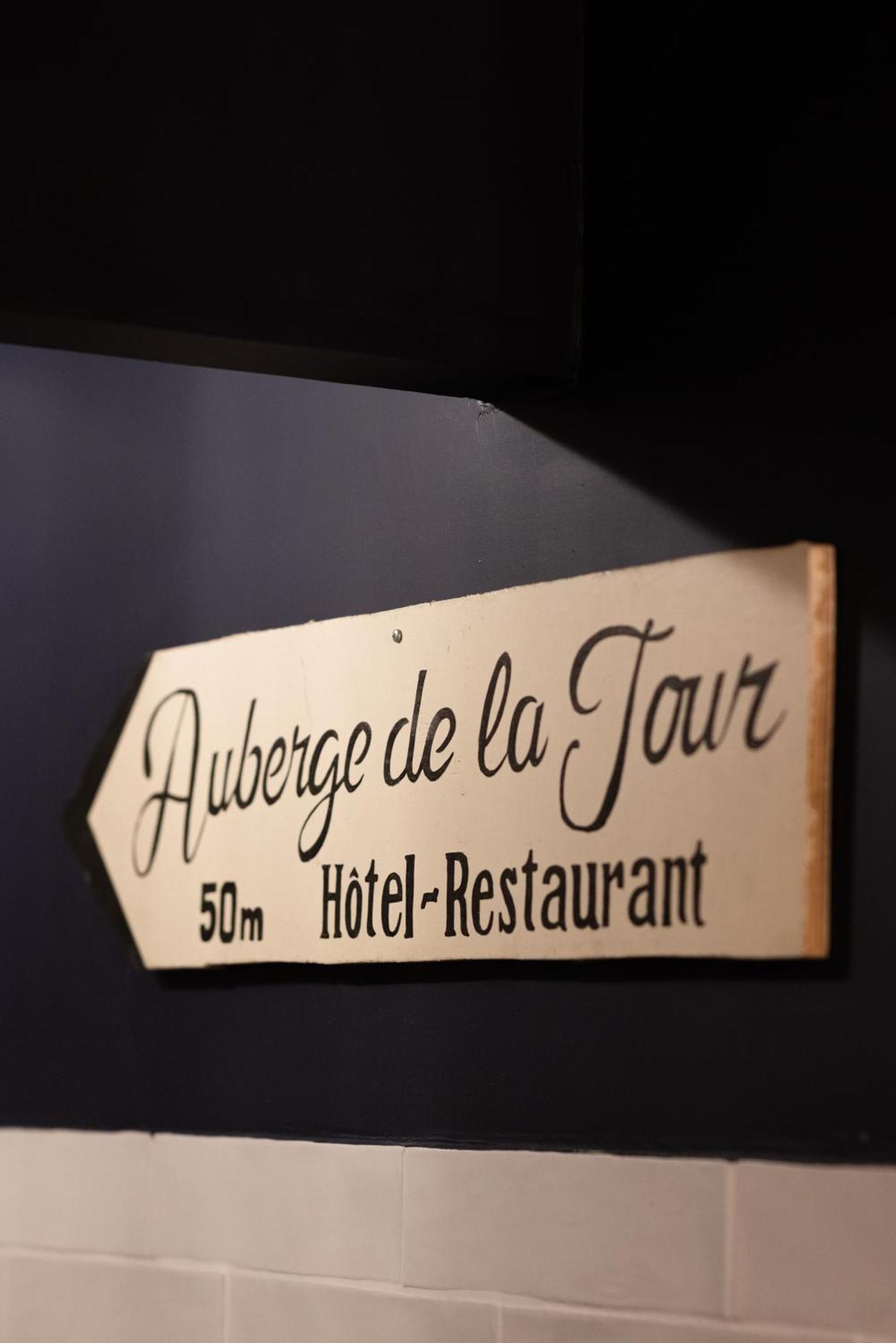 Auberge De La Tour Aups Exteriör bild